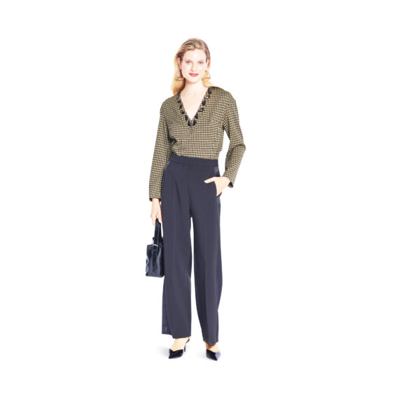 Burda Style Schnittmuster Nr. 5697 - schlichte kurze Bluse ohne Kragen – Bild 5