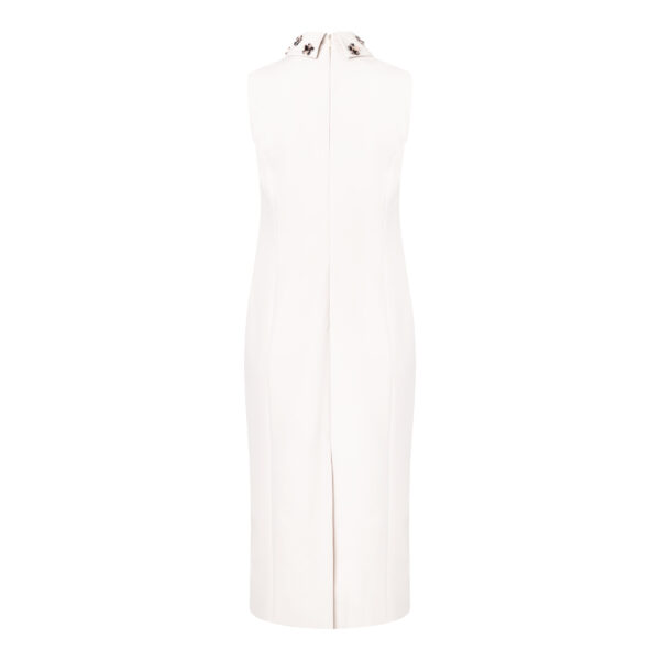 Burda Easy Schnittmuster Nr. 5713 - schlichtes ärmelloses Kleid – Bild 4