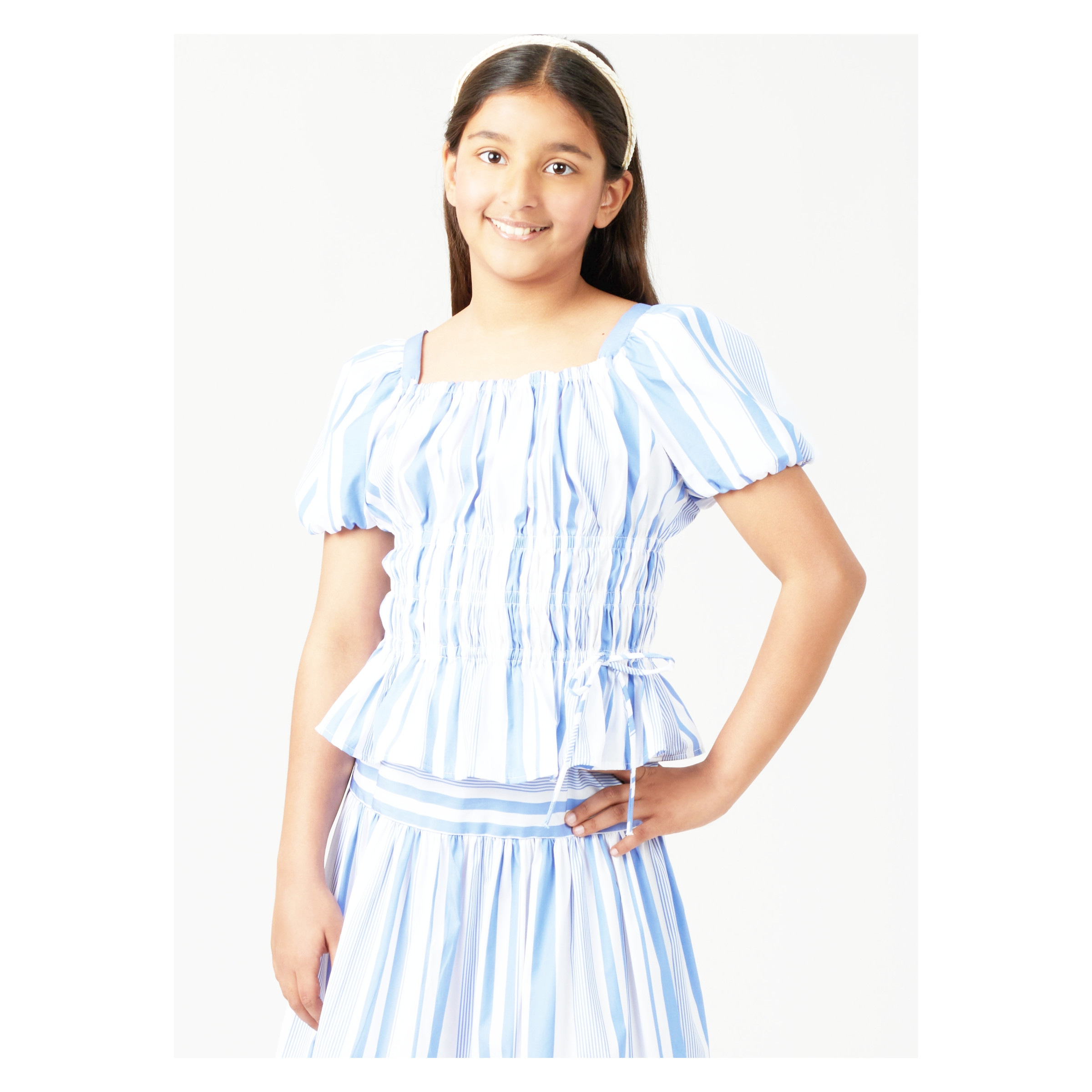 McCalls Schnittmuster M8619 - Mädchen Zweiteiler - Kleid - gesmokt – Bild 2