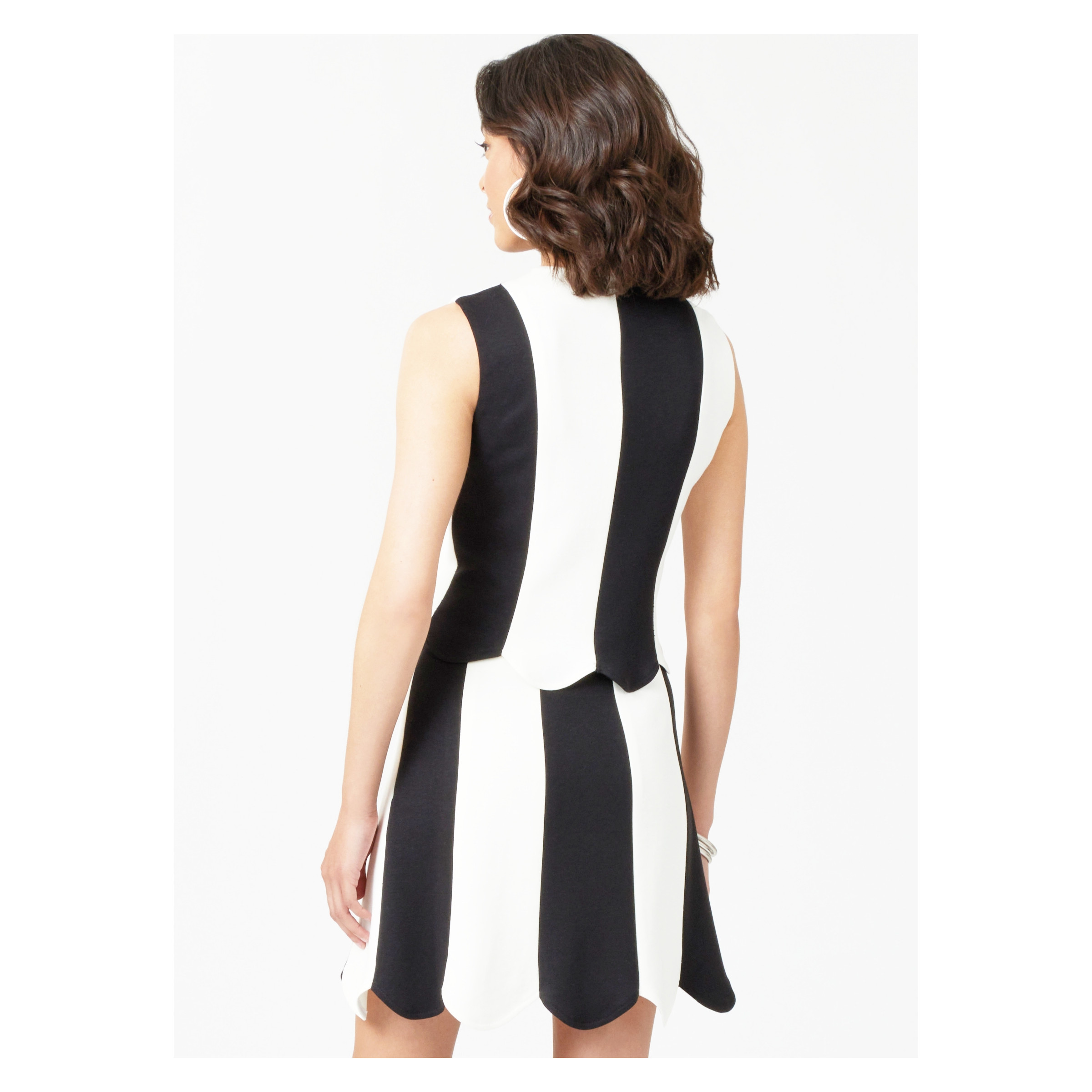 McCalls Schnittmuster M8610 - Sommerset für Damen - Rock + Top – Bild 6