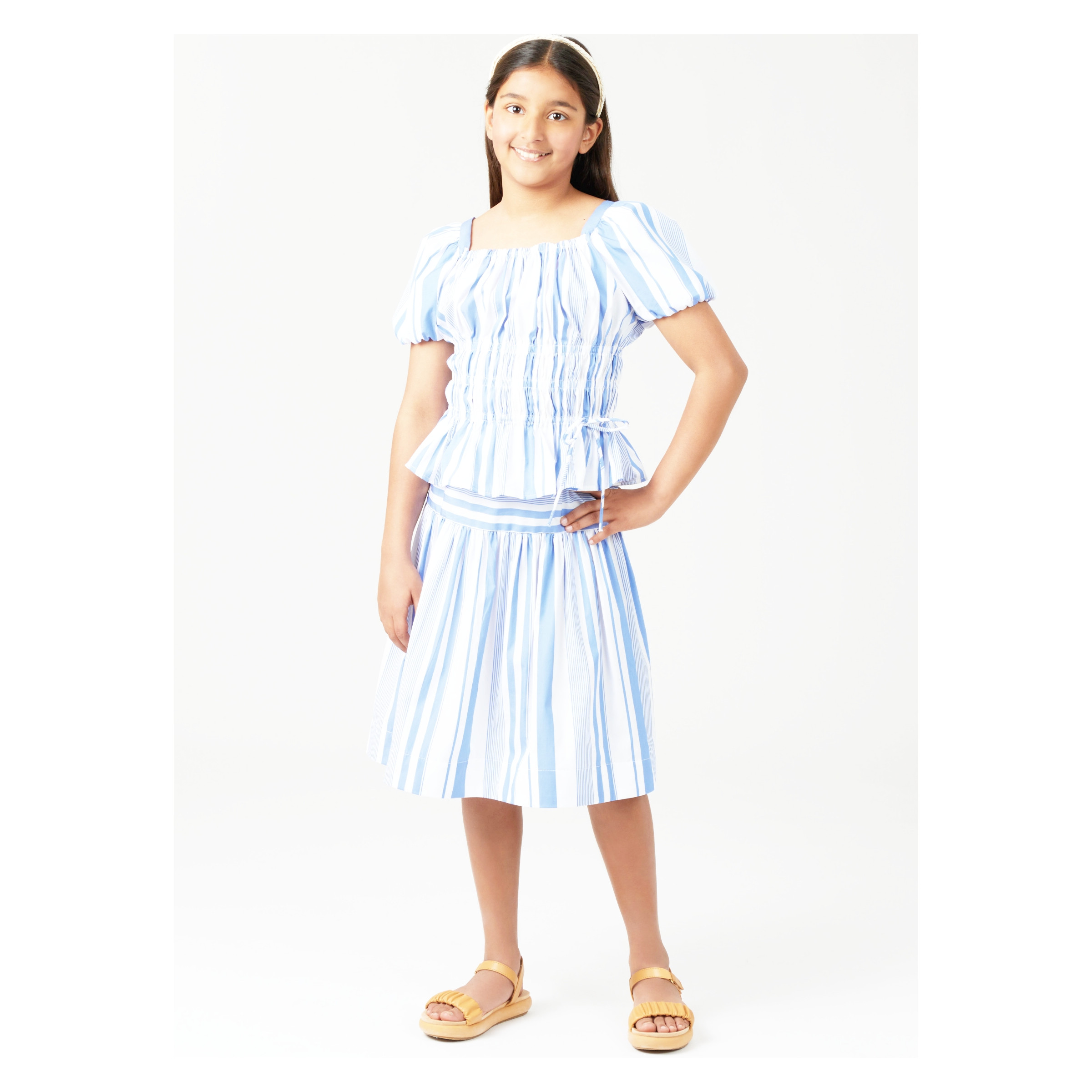 McCalls Schnittmuster M8619 - Mädchen Zweiteiler - Kleid - gesmokt – Bild 7