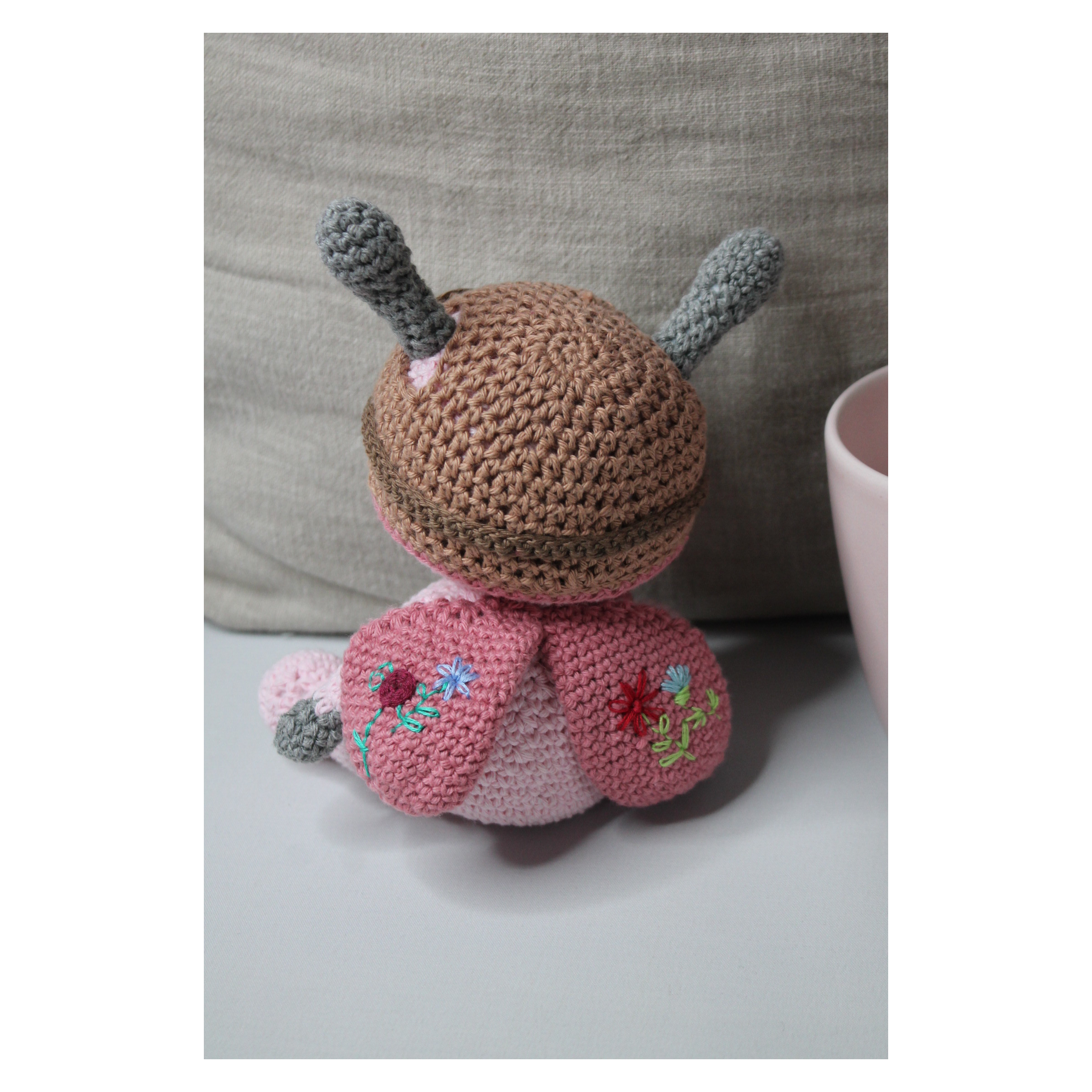 Käfer Kuscheltier gehäkelt - Amigurumi Käfer handmade - zur Geburt, Taufe oder zum Knuddeln – Bild 2