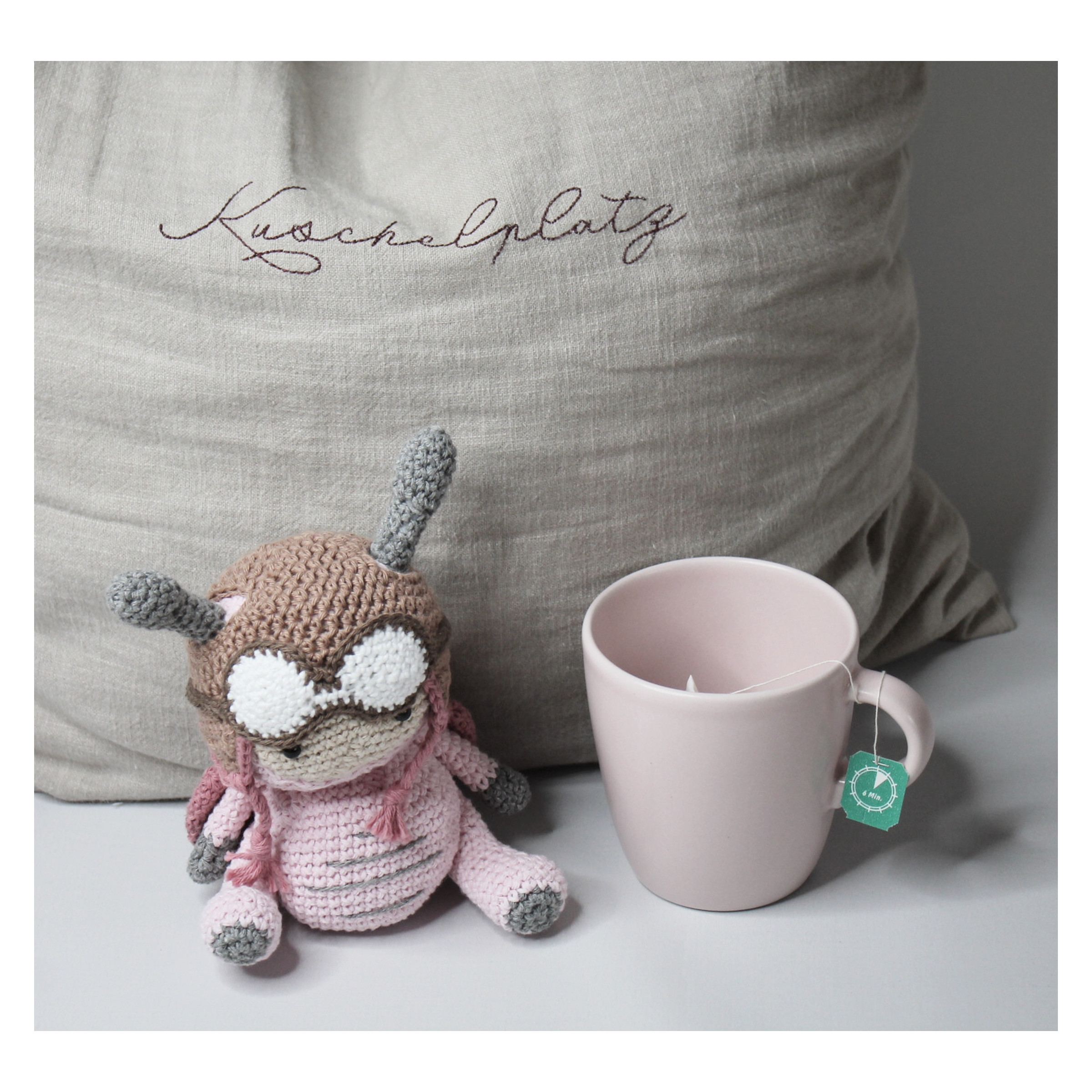 Käfer Kuscheltier gehäkelt - Amigurumi Käfer handmade - zur Geburt, Taufe oder zum Knuddeln – Bild 3