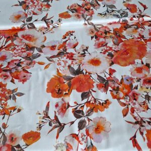 Baumwollsatin Stoff mit Blütenmuster in Orangetönen