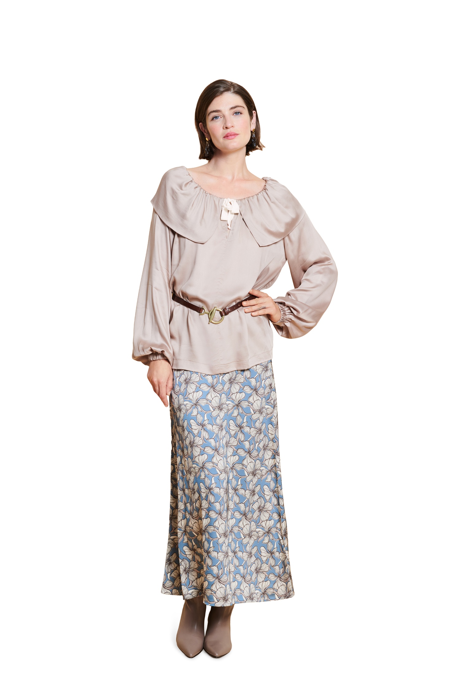 Burda Easy Schnittmuster - 5592 - lässig weite Damenbluse mit Kragen – Bild 6