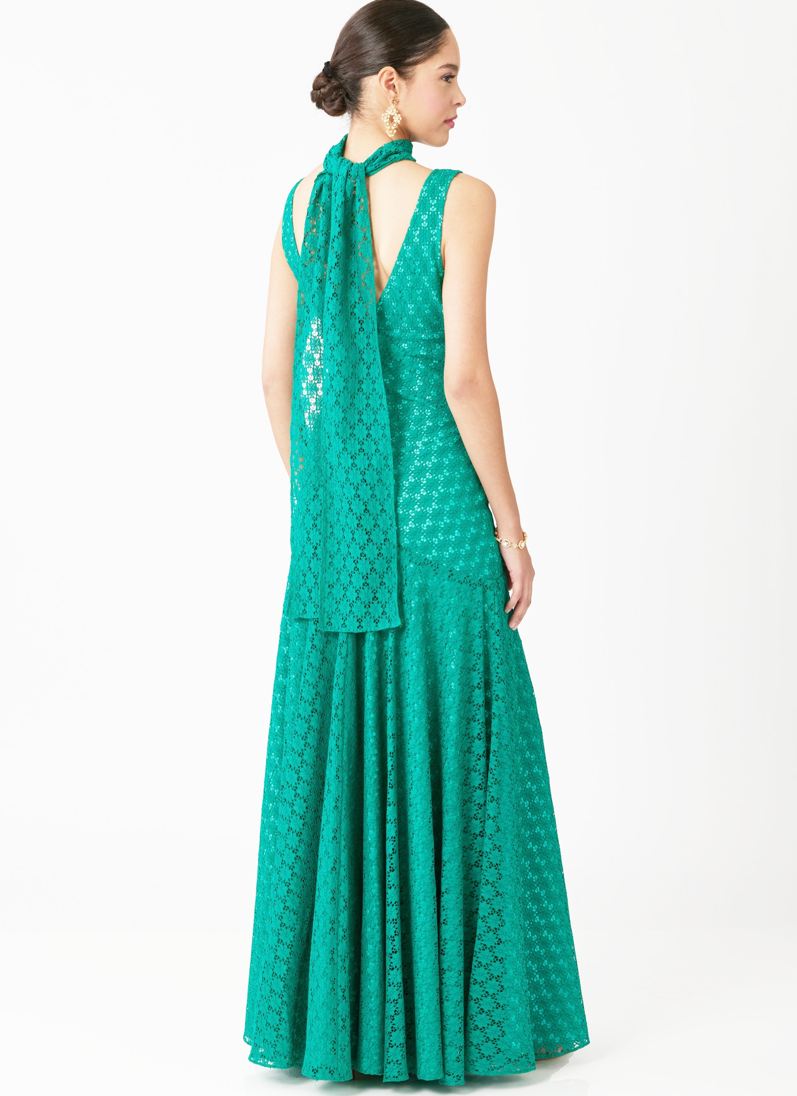 McCalls Schnittmuster M8654 - ärmelloses Kleid - Volant am Saum – Bild 5