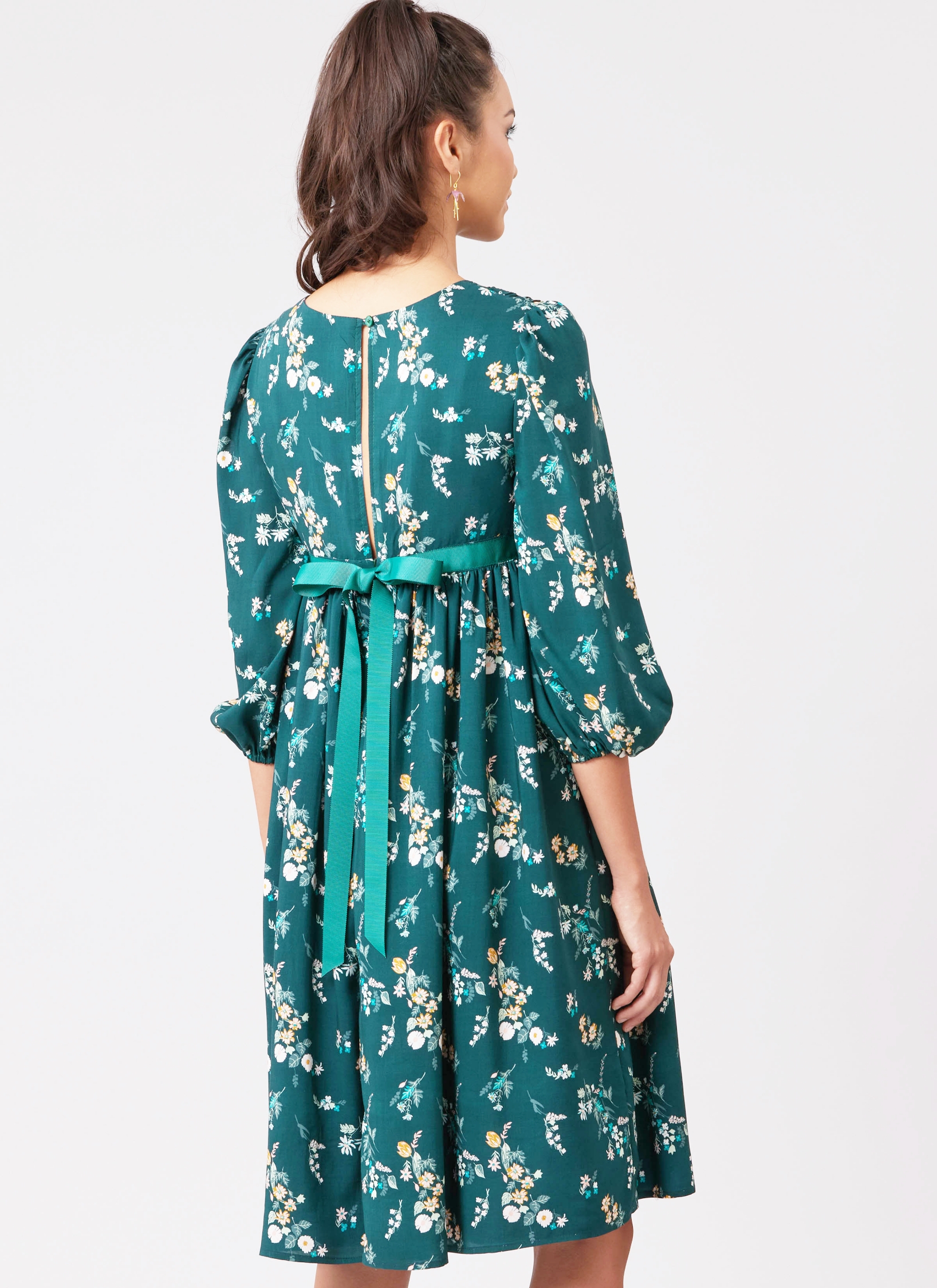 McCalls Schnittmuster M8643 - legeres Kleid mit hoher Taille – Bild 7
